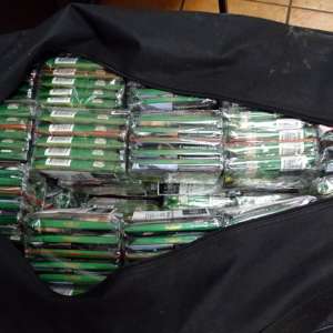 80 kg de tutun mărunțit descoperit ascuns într-un autocamion,  în P.T.F. Calafat