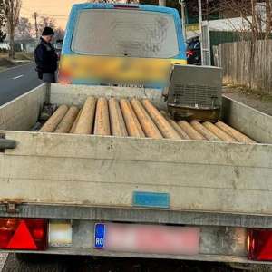 Tânăr depistat conducând un ansamblu rutier, fără categorie corespunzătoare