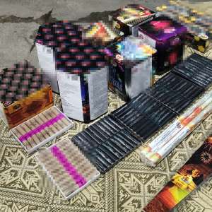 Materiale pirotehnice găsite în autoturismul unor persoane care se întorceau din Bulgaria