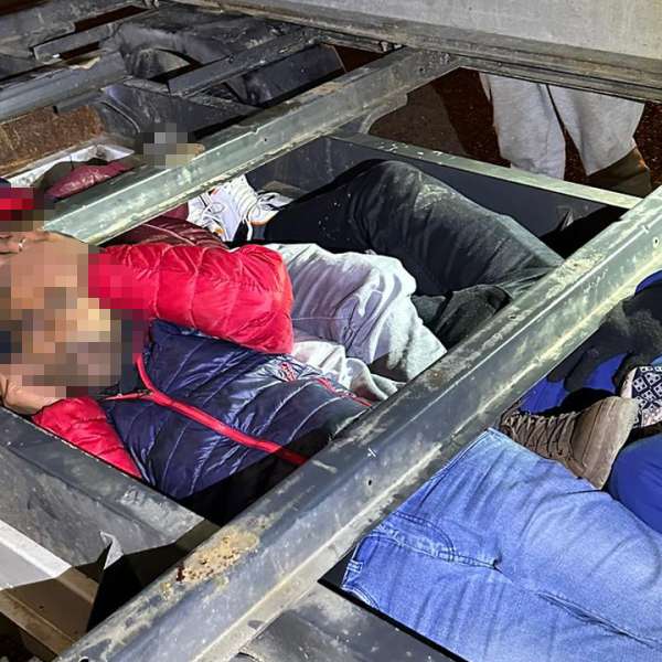 37 de cetățeni străini depistați de polițiștii de frontieră arădeni și bihoreni