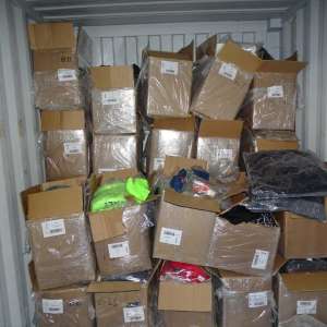 Bunuri de lux, susceptibile a fi contrafăcute, în valoare de aproximativ  900.000 de lei, descoperite în P.T.F. Calafat