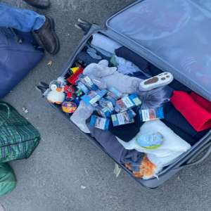 Țigări fără acciză românească confiscate de la pasagerii unui autocar