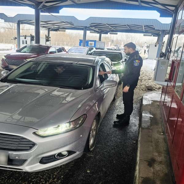 Permis de conducere polonez fals, prezentat la control ca fiind autentic