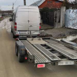 Aflat în tranzit în calitate de șofer, însă fără a deține categoria corespunzătoare