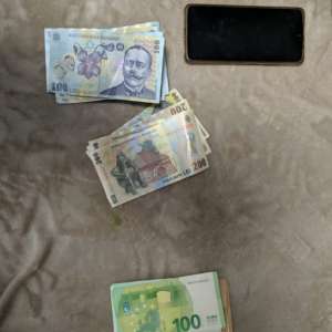 Patru persoane arestate preventiv, în urma unor percheziţii în judeţul Tulcea la o grupare specializată în traficul de droguri de risc şi de mare risc