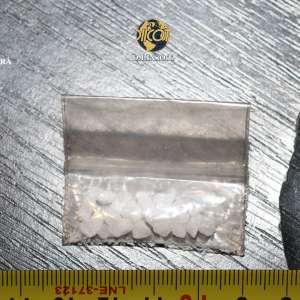 Maramureș/Aproximativ 2 kilograme de droguri găsite ca urmare a perchezițiilor efectuate într-un dosar penal de trafic de droguri de mare risc