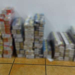 Peste 27.000 de țigarete descoperite ascunse în capitonajul unui microbuz, în PTF Calafat