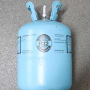 45 butelii ce conțin o substanță periculoasă, descoperite într-un microbuz în PTF Giurgiu