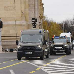 Sărbătoarea Zilei Naționale a României: Parade militare în toată țara