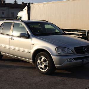 Femeie amendată cu 20.000 lei pentru transportul a 9.000 țigarete