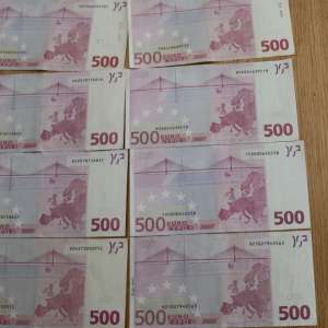 Peste 200.000 euro descoperiți în bagajul de cală al unei bărbat, la Aeroportul Internațional Henri Coandă