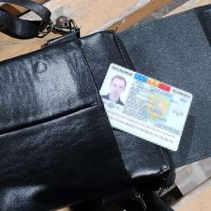 A plătit 1.000 de euro pe un document fals și s-a ales cu dosar penal