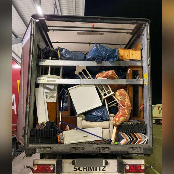Deşeuri din vestul Europei oprite la Borș II și Nădlac II Aproximativ 55 de tone de diverse bunuri