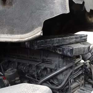 19.000 țigarete ascunse în două mijloace de transport, descoperite în P.T.F. Calafat