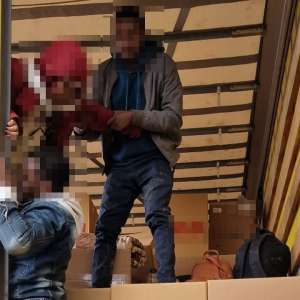 Nădlac II: Patru cetățeni străini ascunși printre jucării