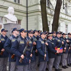 O serie nouă de elevi a depus jurământul militar la Şcoala ”Avram Iancu” Oradea 