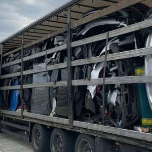 Deşeuri din vestul Europei oprite la  Borș II  și Nădlac II  Aproximativ 35 de tone de diverse bunuri