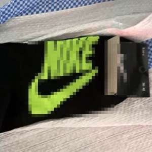 Peste 82.000 articole de îmbrăcăminte, în valoare de peste 7 milioane de lei, descoperite în PTF Bechet