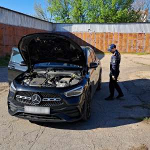 Autoturism de lux furat din Regatul Unit, descoperit de polițiștii de frontieră la scurt timp de la introducerea semnalării