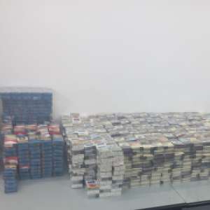 Peste 32.400 tigarete descoperite ascuse în locuri special amenajate într-un autoturism