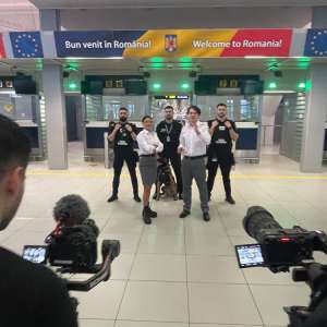„Angajați” pe aeroport - cu Inna & Selly
