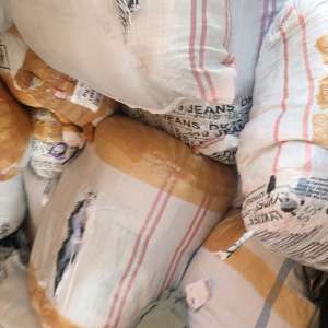 Autocamion încărcat cu zeci de mii de bunuri susceptibile a fi contafăcute, în valoare de peste 5.500.000 lei descoperit în P.T.F Călăraşi