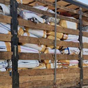 Autocamion încărcat cu zeci de mii de bunuri susceptibile a fi contafăcute, în valoare de peste 5.500.000 lei descoperit în P.T.F Călăraşi