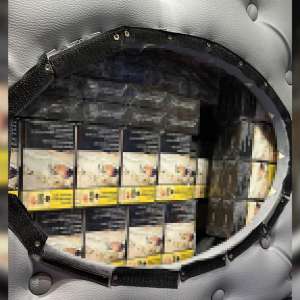 Aproximativ 16.000 țigarete descoperite ascunse în pereții laterali ai unui autocamion pentru transport animale, în PTF Calafat