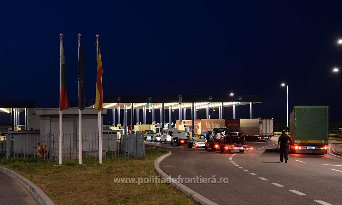 Cetățeană azeră cu permis de ședere fals total,  depistată în PTF Calafat