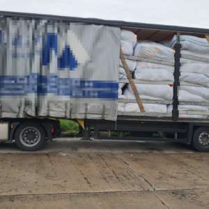 Aproximativ 18 tone de deșeuri, oprite în PTF Giurgiu