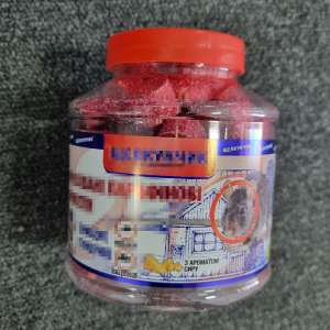 Substanţe toxice și țigări, descoperite în microbuzul unei femei