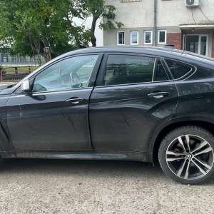 Autoturism de lux semnalat furat din Marea Britanie, descoperit în trafic de poliţiştii de frontieră ieşeni