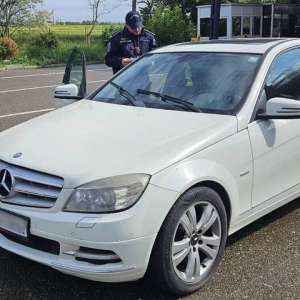 Autoturism căutat de autoritățile din Germania, descoperit și indisponibilizat la frontieră