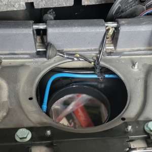 Peste 19.000 de țigarete de contrabandă ascunse în rezervoare, descoperite de polițiștii de frontieră