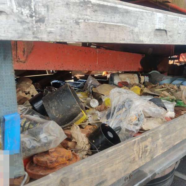 Peste 36 tone deşeuri oprite la intrarea în țară
