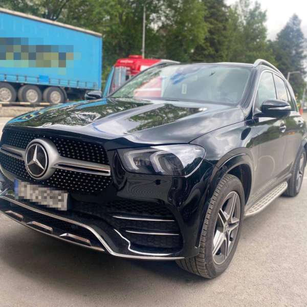 Autoturism în valoare de 450.000 lei, căutat de autoritățile din Italia, descoperit de poliţiştii de frontieră
