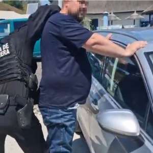 Cetățean ucrainean reținut pentru mituirea autorităților din două porturi din județul Constanța