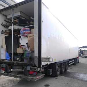 Peste 30 tone deşeuri oprite la intrarea în țară