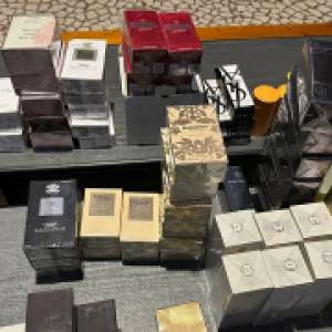 Bunuri susceptibile a fi contrafăcute în valoare de aproximativ 200.000 de lei, confiscate de poliţiştii de frontieră de la P.T.F. Nădlac II