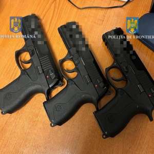 Cetățean turc depistat de polițiștii de frontieră din PTF Calafat cu pistoale ascunse în camionul pe care îl conducea