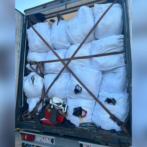 Aproximativ 59 tone deşeuri oprite la intrarea în țară