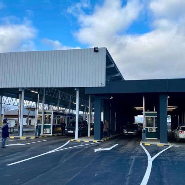 Permis de conducere fals, descoperit de  polițiștii de frontieră suceveni