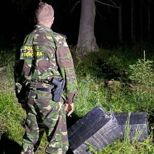 Țigări în valoare de aproximativ 39.000 lei confiscate la frontiera cu Ucraina
