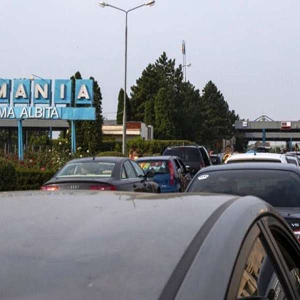 Microbuz radiat din circulație recent, descoperit la PTF Albiţa