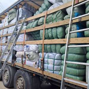 Brelocuri susceptibile a fi contrafăcute, în valoare de aproximativ 90.000 lei, descoperite într-un ansamblu rutier în PTF Bechet