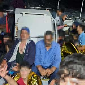 79 de persoane salvate de polițiștii de frontieră români aflați în misiune Frontex pe Marea Mediterană