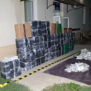 Mașină de teren cu peste 22.000 pachete cu țigări, urmărită în trafic de polițiștii de frontieră maramureșeni