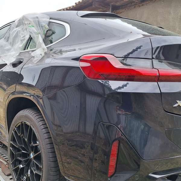 Autoturism furat din Italia, oprit din drumul către R. Moldova