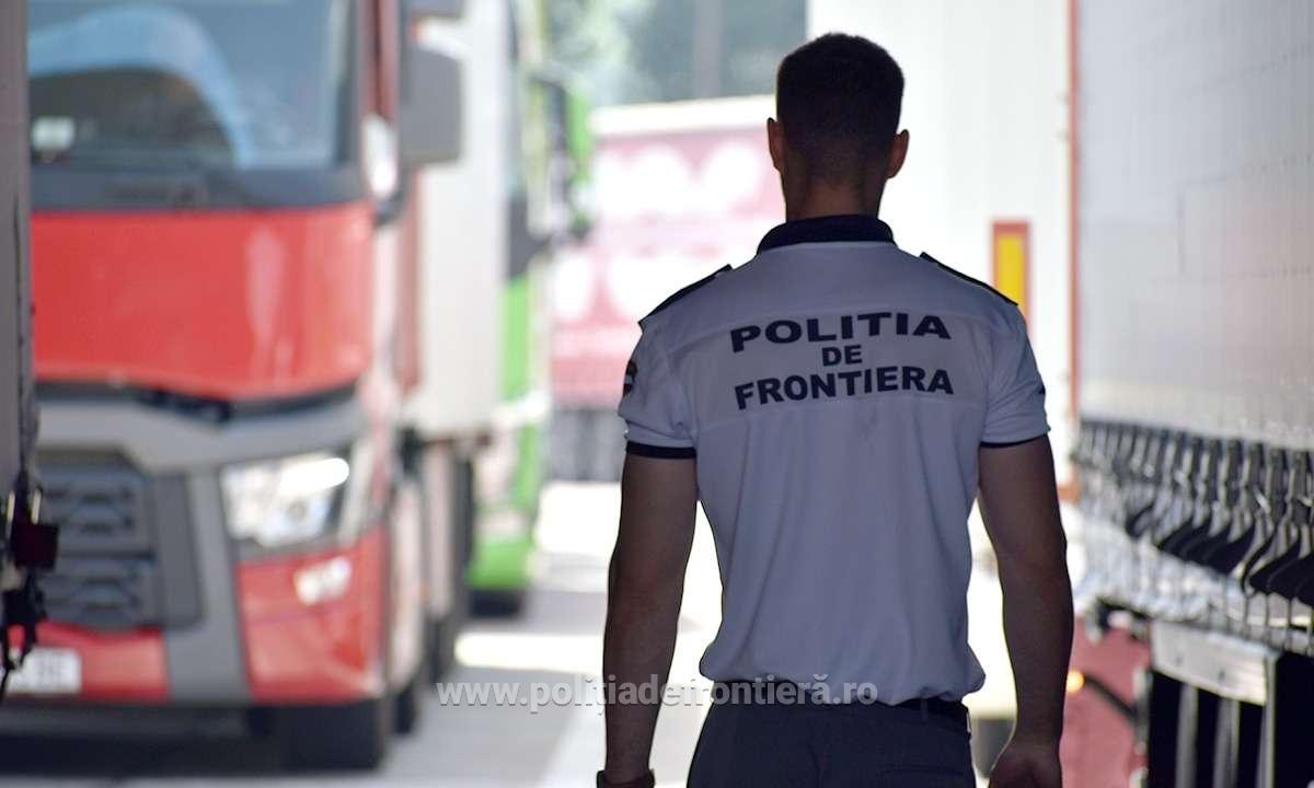 Aproximativ 68 tone de deșeuri, oprite în PTF Giurgiu-Ruse