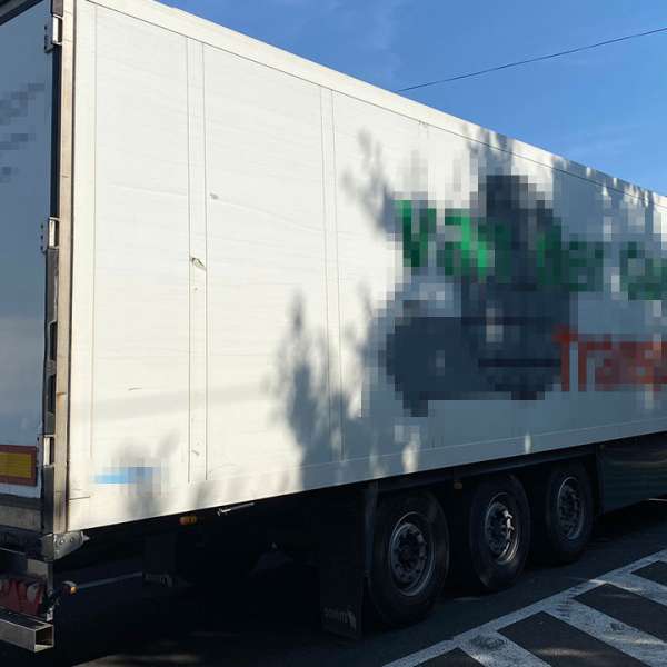 Aflat fără drept la volan, sancționat penal de polițiștii de frontieră hușeni